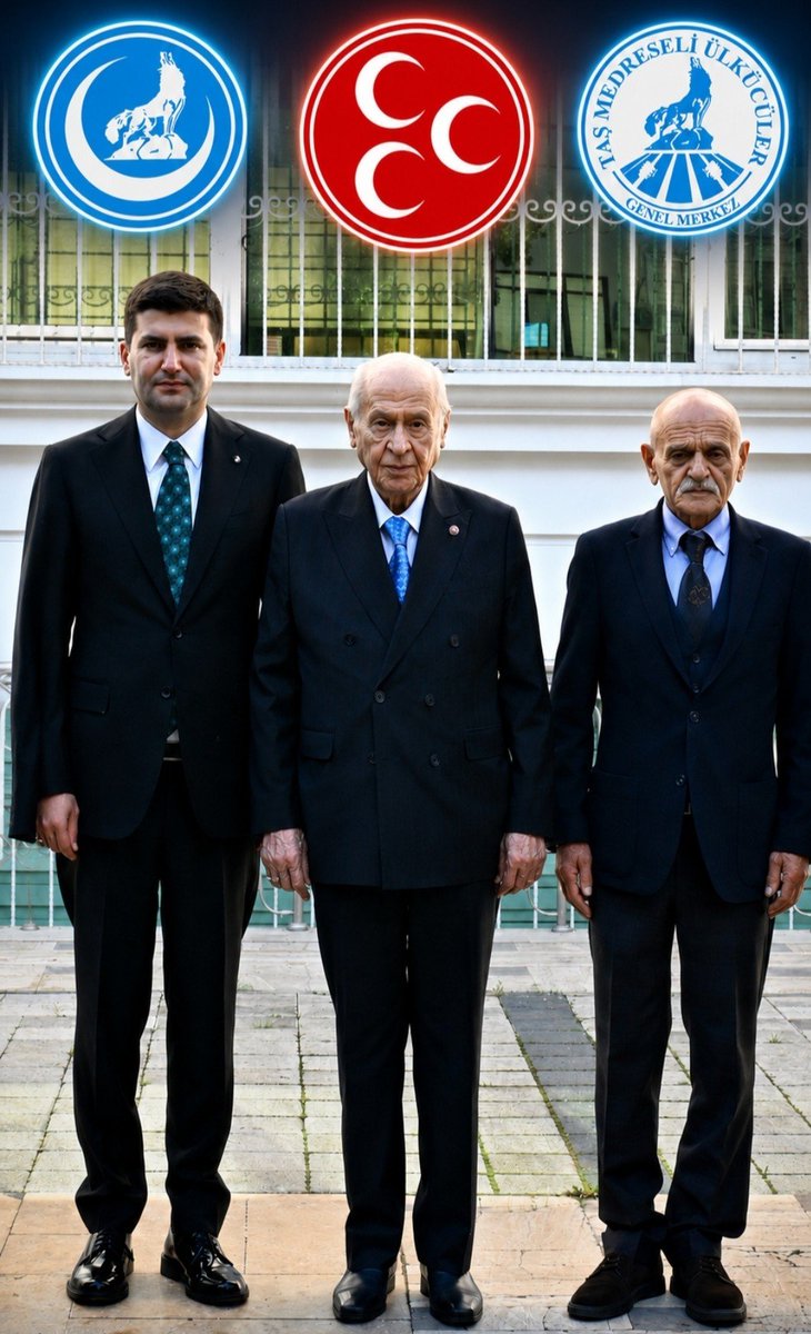 TMU_genelmerkez's tweet photo. TAŞMEDRESELİ ÜLKÜCÜLER 
GENEL MERKEZİNDEN BASIN AÇIKLAMASI 

Yetiştiğimiz, şahsiyetimizi ve milli şuurumuzu kazandığımız, Türk milletine hizmet etme anlayışını benliğimize nakşeden ÜLKÜ OCAKLARI hakkında dış odaklar tarafından yapılan mesnetsiz, haksız ve ön yargılı değerlendirmeleri kabul etmemiz mümkün değildir.
Türk milletinin değerlerini, tarihini, kültürünü ve milli birlik ruhunu yaşatan kurumlarımız hakkında yapılan karalama girişimleri, gerçeği değiştirmeyeceği gibi ülkücü harekete de en küçük bir zarar veremeyecektir.
Bizler Taşmedreseli Ülkücüler olarak; 
milletimizin birliğini, devletimizin bekasını ve Türk dünyasının geleceğini her türlü siyasi hesap ve dış müdahalenin üzerinde görmekteyiz. Türk milletine yöneltilen haksız ithamları reddediyor, Türkiye’ye üstten bakan ve parmak sallayan anlayışları da asla tasvip etmiyoruz.
Türkiye ile kurulacak ilişkilerin temeli ancak karşılıklı saygı, eşitlik ve samimiyet olabilir. Hiçbir yabancı kurum veya çevre, Türk milletine demokrasi, insan hakları ya da vatan sevgisi dersi verme hakkına sahip değildir.
Dün olduğu gibi bugün de, dünyanın neresinde bir Türk varsa orada Türk milliyetçiliğinin nefesi, ülkücü hareketin izi ve Türk milletinin şerefli duruşu vardır. Ülkücüler; mazlumun yanında, zalimin karşısında; milletinin emrinde, devletinin hizmetinde olmaya devam edecektir.
Biz inanıyoruz ki; Türk milletinin sinesinde kök salmış ülkücü hareket, hiçbir iftira ve karalama kampanyasıyla sarsılamaz. Ülkü Ocaklarının yaktığı meşale, Türk gençliğinin gönlünde yanmaya devam edecek; Türk'ün adı var oldukça bu kutlu dava da yaşayacaktır.

ÜLKÜCÜLÜK; BİR MAKAMIN, BİR MEVKİİNİN DEĞİL, TÜRK MİLLETİNE ADANMIŞ BİR ÖMRÜN ADIDIR.

Avrupa'nın veya başka güç odaklarının yapacağı haksız değerlendirmeler, yetiştiğimiz ocaklara olan bağlılığımızı ve davamıza olan inancımızı asla sarsamaz.
Dün olduğu gibi bugün de; Türk milletinin, Türk devletinin ve Türk dünyasının hizmetinde olmaya devam edeceğiz.
OCAKLAR TÜTECEK, ÜLKÜCÜLER YAŞAYACAK, 
TÜRK MİLLETİ VAR OLDUKÇA
 ÜLKÜCÜLER VAR OLACAKTIR.
Ne mutlu Türküm diyene!
Ne mutlu Ülkücüyüm diyene!
#TAŞMEDRESELİ_ÜLKÜCÜLER
#MEHMET_YAMTAR_ÇELİK