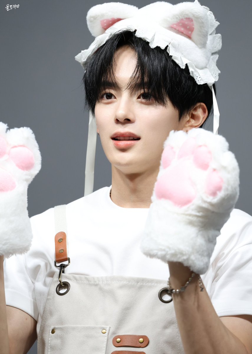 yule_rabbit's tweet photo. 260614  스타라이크 팬싸

#베리베리 #VERIVERY 
#강민 #유강민 #강미니 
#KANGMIN #カンミン https://t.co/ow2rnxa0Hl