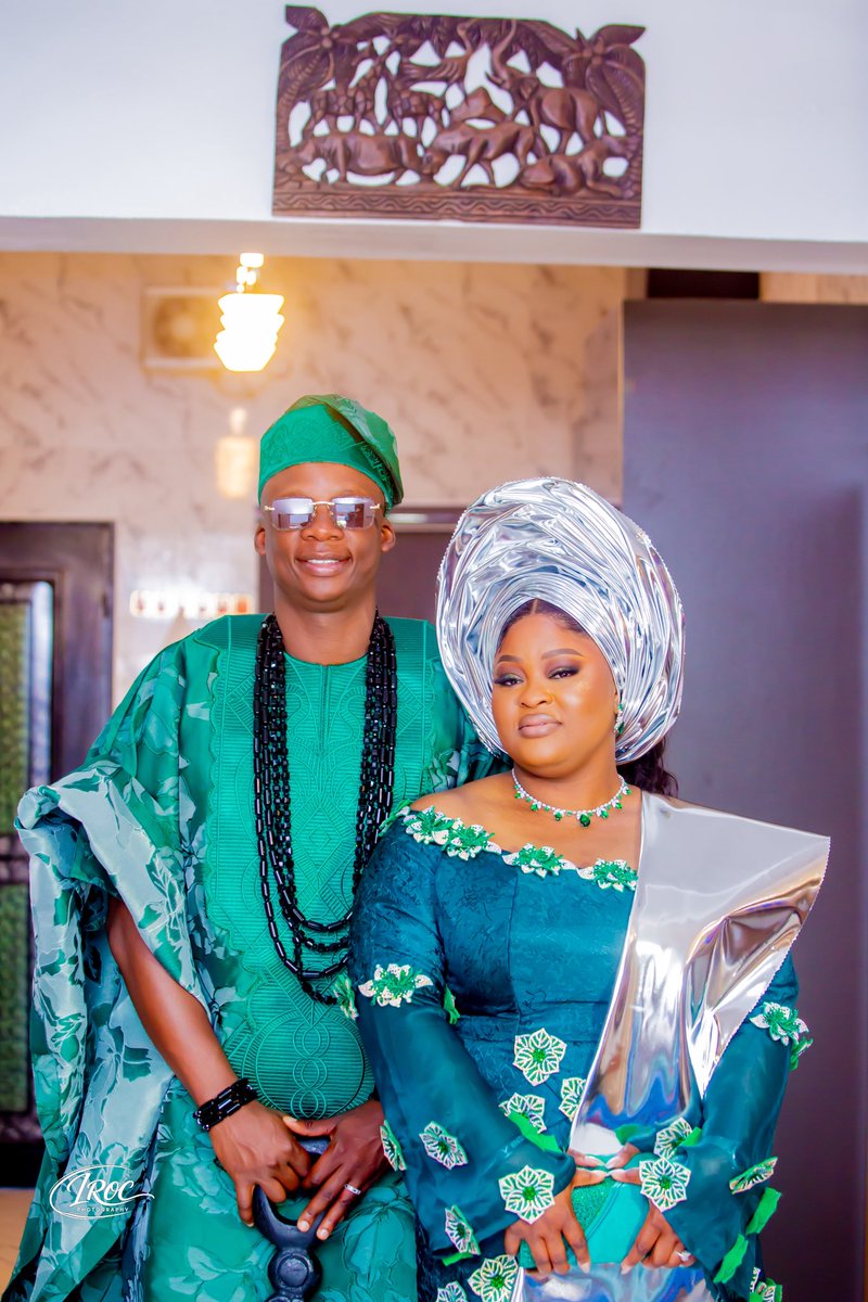 MufasaOloba's tweet photo. Gracefully rooted in tradition, beautifully captured. 💚

Two hearts, one beautiful story.

Royalty in every thread, love in every moment 👑

Preserving moments that deserve to live forever. 📸 https://t.co/qEN1VXeG6v