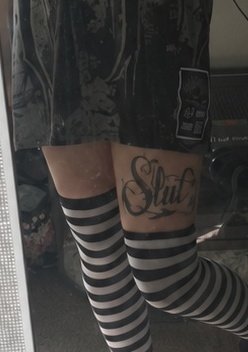 NEFemSub's tweet photo. Mockup tattoos 👀
One day...

#QueenOfSpades #QoS #FaceTattoo #BarcodeTattoo #AltGirl #TransGirl #BNWO https://t.co/hT1G9lcB7x
