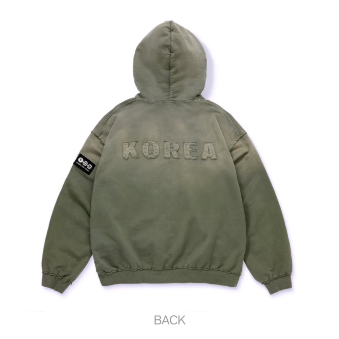 thereforstarry's tweet photo. ✨ pre-order : BTS ARIRANG MERCH

Zip-up Hoodie_Korea
ราคา 4,690 บาท (มัดจำ 2,500)

🚚 เริ่มจัดส่งในเกาหลี 2-9/10
✈️ ส่งกลับแบบแอร์ 7-14 วัน

#starrypre 
#ตลาดนัดรถไฟบังทัน #ตลาดนัดBTS #ตลาดนัดบังทัน https://t.co/rzCihT7PT4