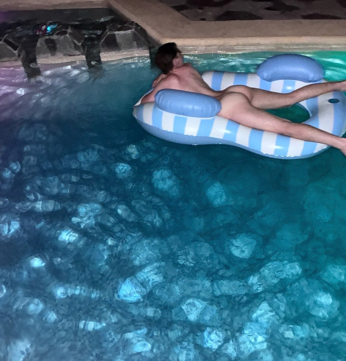 Calum_bay's tweet photo. Late night dipπββοΈ
More pics and vids on my OFπ
#gay #gayboy #twink #gayvancouver #gayYVR #gayporn #gaytoronto #gayYYZ #onlyfans #porn #ass #kinky #nsfw #nswftwtr #blonde #cum #bareback #cum #public #feet #pride2026 #beach https://t.co/nrNdEWQ5WI