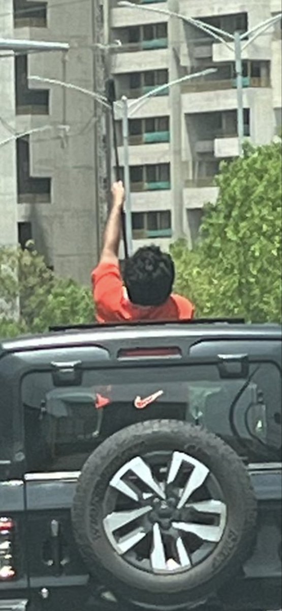 amingopalani's tweet photo. @EmergingRoy Whole new meaning to “ Just Do It .” https://t.co/ylTK6jVuTh