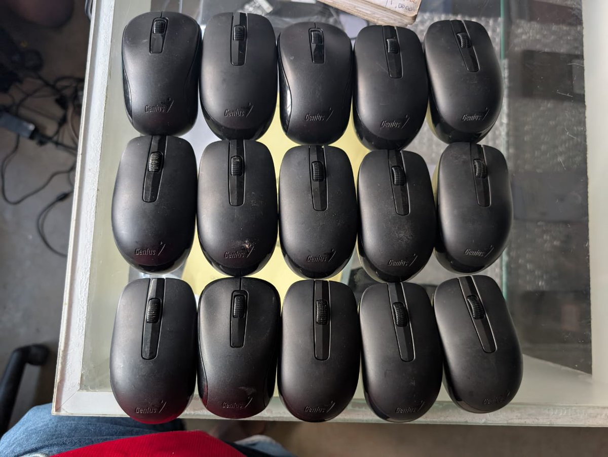 YankhoChipileII's tweet photo. Wireless Mouse 
going @25k only 
0998323765
Location: BT

Rtwt🥹 https://t.co/jxWjfW8YxX