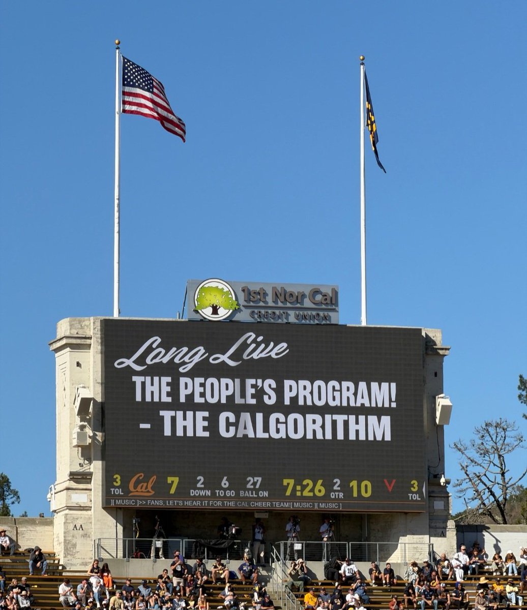 AdmiralBear01's tweet photo. Wake up babe, the #Calgorithm just took over another jumbotron ๐ซก๐๐ https://t.co/CYVQ5GnOvb