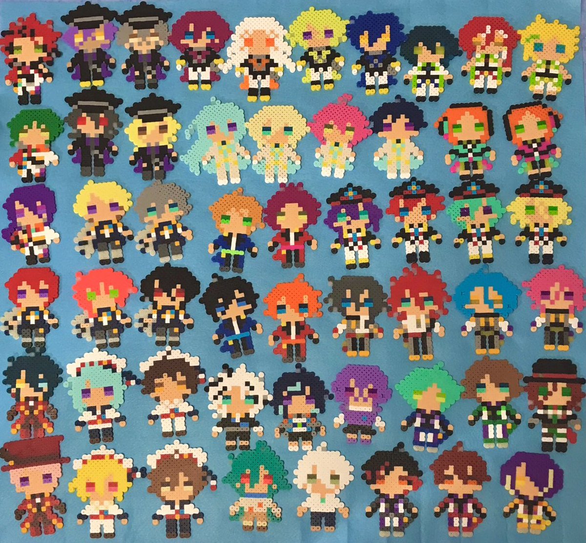 Merveille413's tweet photo. 今日はアイロンビーズでメロアス作る！！！エスプリと紅月滝くんも衣装作り直したい！ついでにNEGIちゃんも作りたい！！ https://t.co/CWTPhGjH50