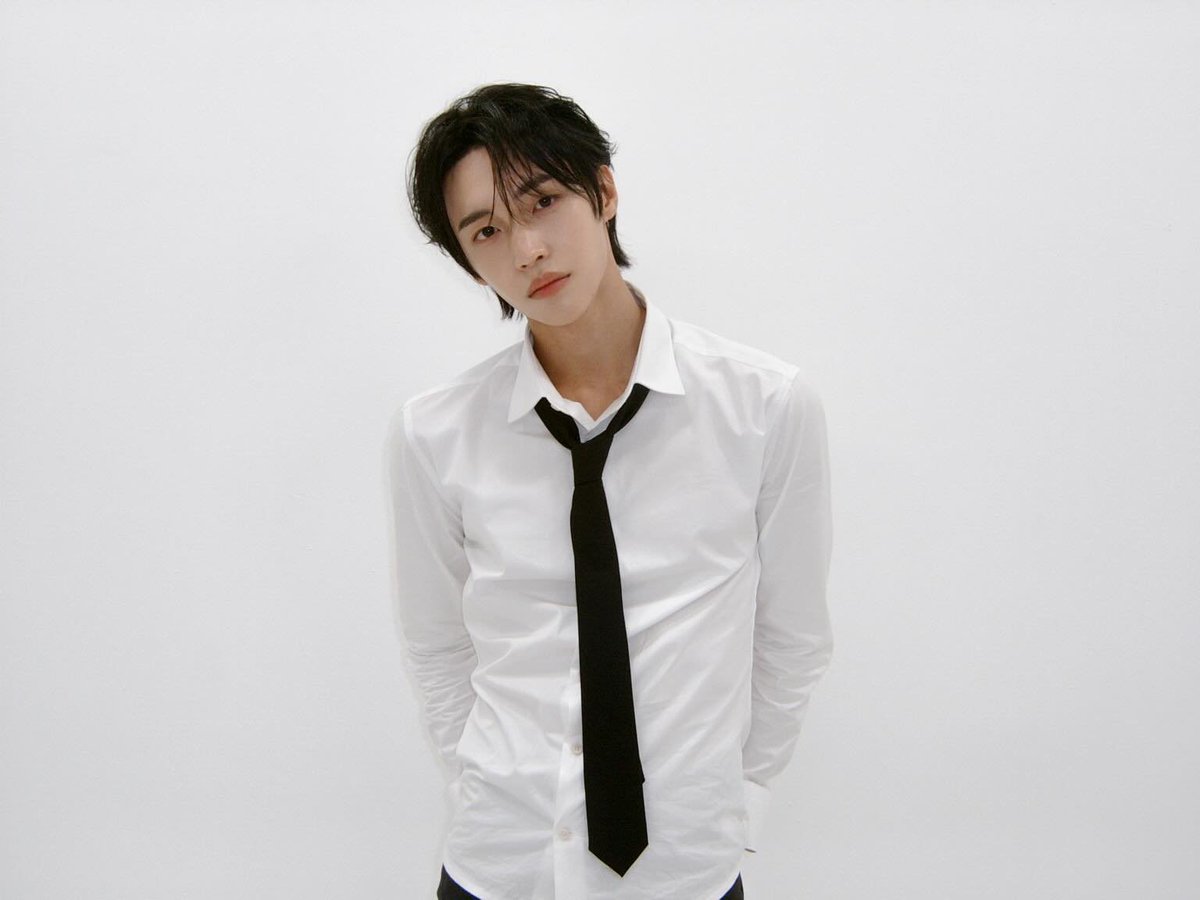 riize_archives's tweet photo. 260618 #WONBIN riize_official instagram https://t.co/ZO2aISBoo5