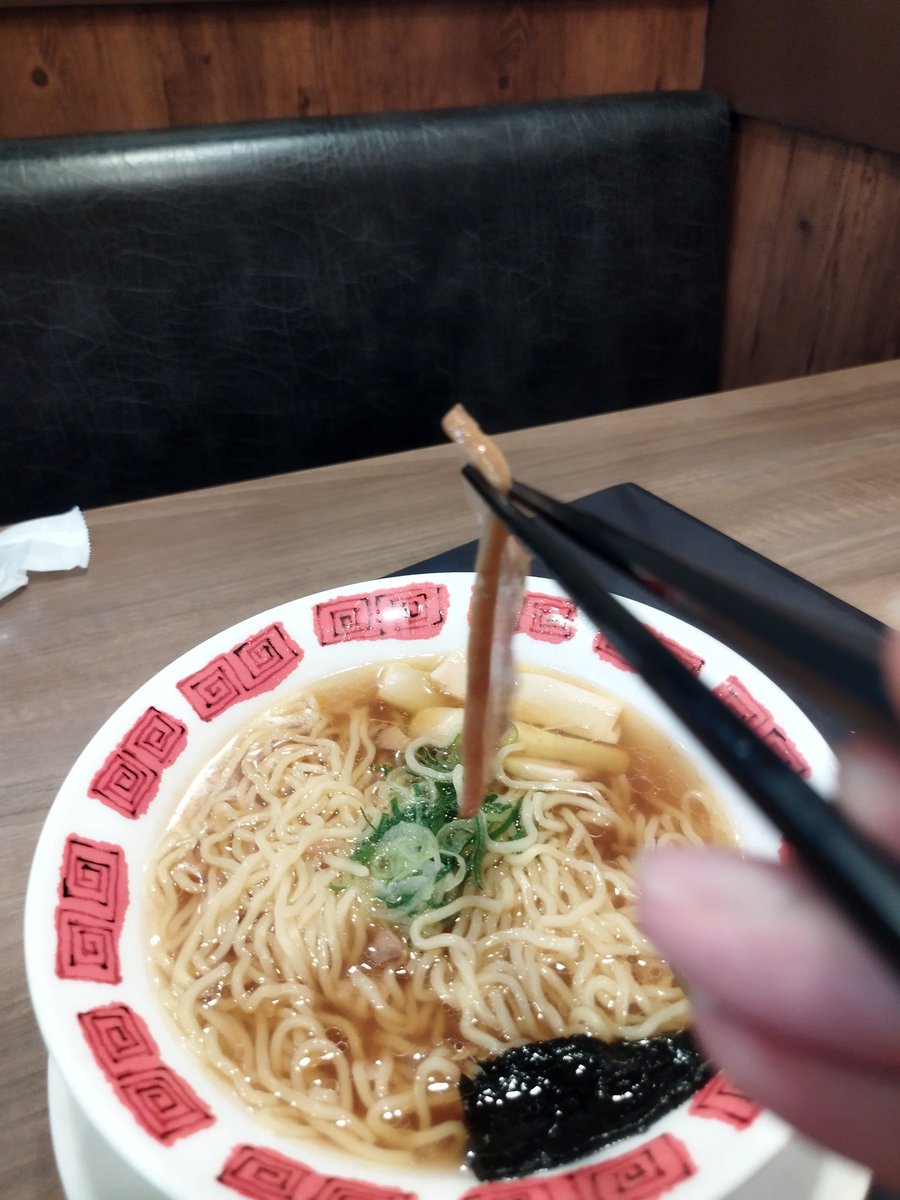 yousei_pp's tweet photo. バーミヤンのコジキセットの
チャーシューが笑う https://t.co/bMvlK2pRFt
