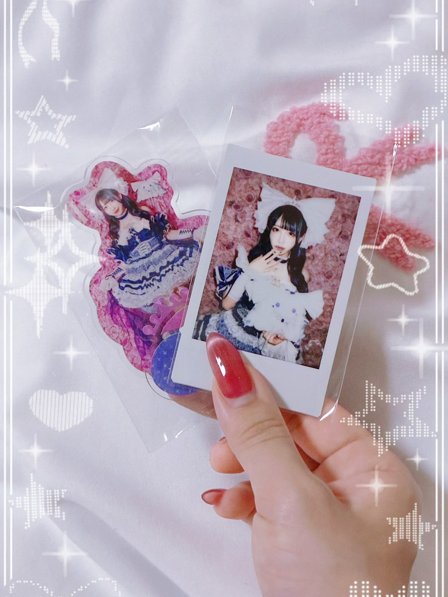 momo_ak6's tweet photo. 欲しかった薔薇背景🌹💖 https://t.co/bEO6zX8Z8G