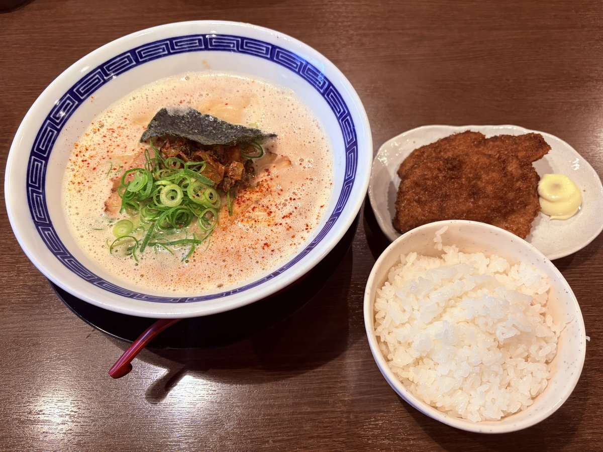 BombermanZ_'s tweet photo. 最近の昼飯コレクション
こういうのでええんよ https://t.co/RVfanF5Nip