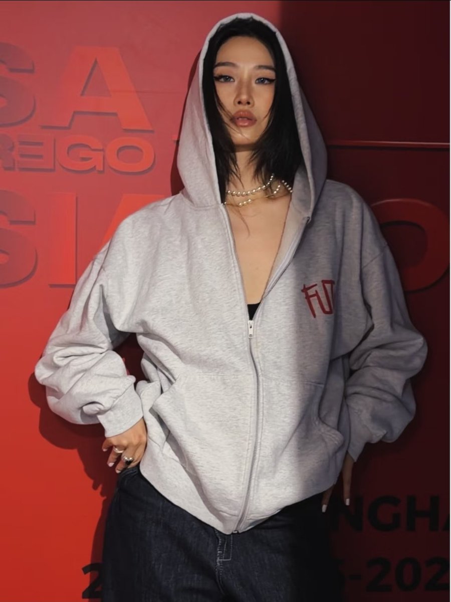 LittleTouchLisa's tweet photo. คนสวยขามากกกกก

#LISA上海快闪 #ALTEREGO
#LISA #LISAxAlterEgo
#AlterEgoPopup https://t.co/MRjXC5gkuh