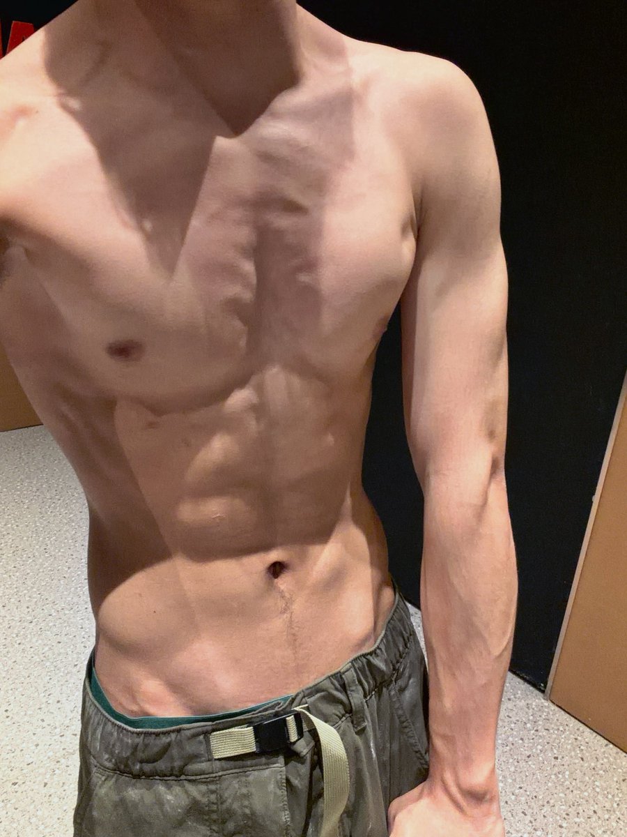 Vaen1130's tweet photo. Daily workout. https://t.co/Q8Ks7fDkO4
