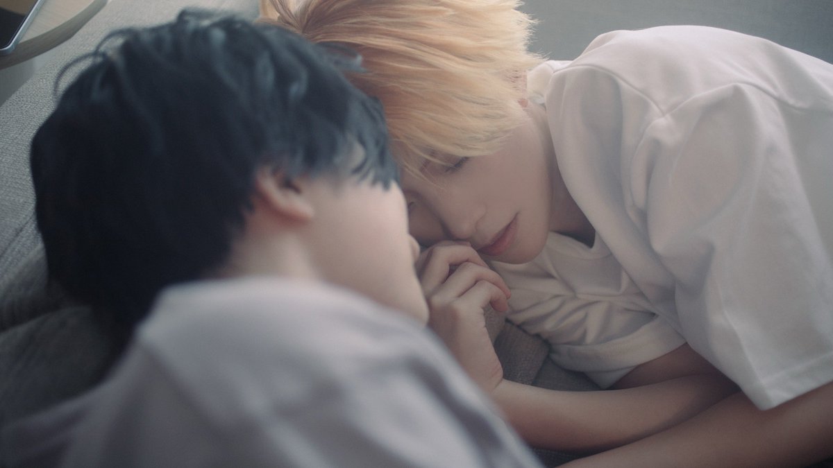 mahiru_327's tweet photo. ｷﾞｳﾞﾝ 10th mix｜cos

シズ、なぁ二度寝しよ https://t.co/EiWIlFxgPt