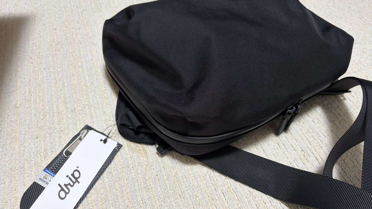 iPadユーザーのためのボディバッグ、HALFDAY PACK ver.2が届きました 