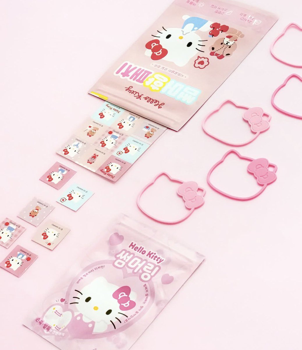 naneebeauty's tweet photo. 6월 다이소 신상 또 미쳤다..🫧

• 헬로키티 썸머링/향 패치 2,000원
• 산리로 캐릭터즈 메지루시 키링 1,500원
• 실버 하트볼/진주 리본 1,000원
• 토마토/사과 파우치 1,000원 https://t.co/JKcNhMP8br