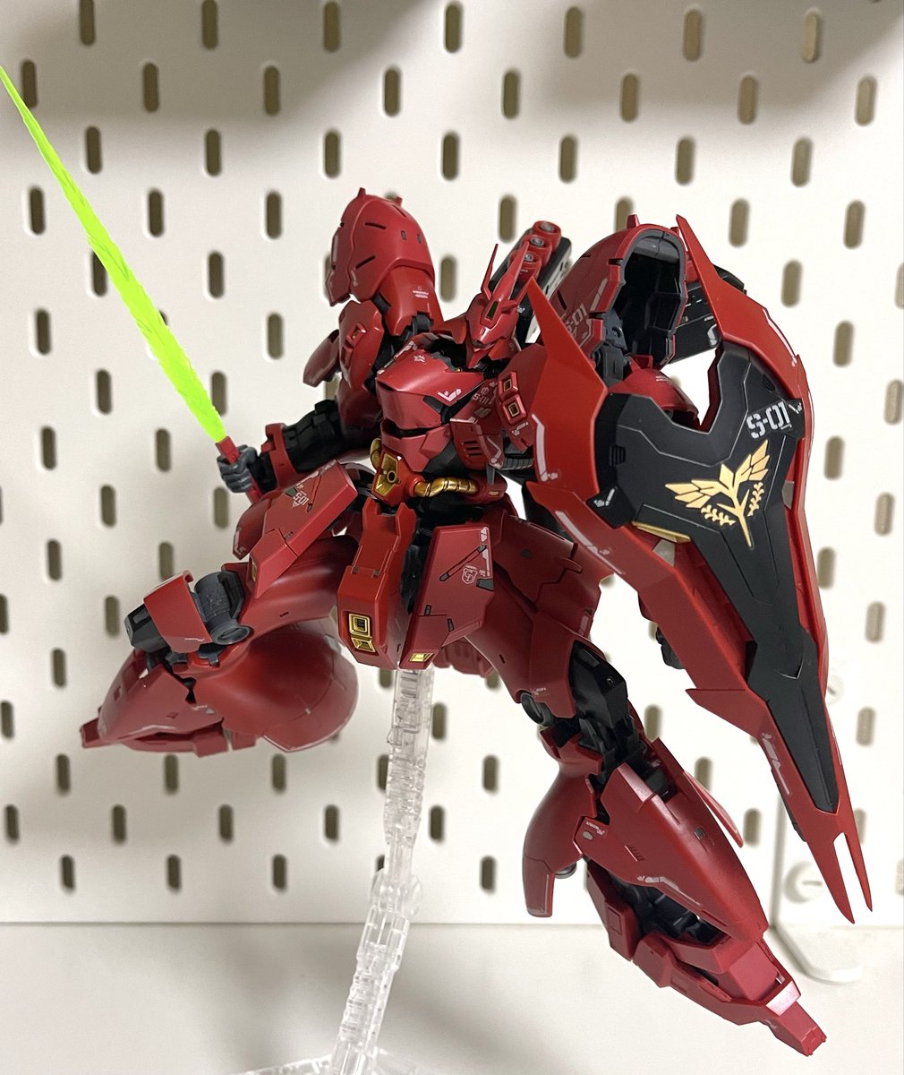 atsua2c's tweet photo. ガンプラ12体目
RGサザビー完成

#ガンダム　#ガンプラ　#サザビー https://t.co/I2auKnWFh8