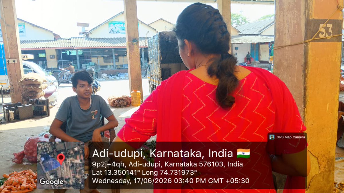 sclpudupi's tweet photo. ಉಡುಪಿ ಜಿಲ್ಲೆಯ ಆದಿ ಉಡುಪಿ ಸಂತೆಯಲ್ಲಿ ಬಾಲಕಾರ್ಮಿಕರಿದ್ದಾರೆ ಎಂಬ ದೂರ ಬಂದ ಹಿನ್ನಲೆಯಲ್ಲಿ ಮಕ್ಕಳ ರಕ್ಷಣಾ ಘಟಕ ದೊಂದಿಗೆ ಜಂಟಿ ತಪಾಸಣೆಯನ್ನು ನಡೆಸಿ ಬಾಲಕಾರ್ಮಿಕ ಕಾರ್ಮಿಕ ನಿಯಂತ್ರಣ ಕಾಯ್ದೆ ಕುರಿತು ಅರಿವು ಮೂಡಿಸ ಲಾಯಿತು https://t.co/edhpSYASGv