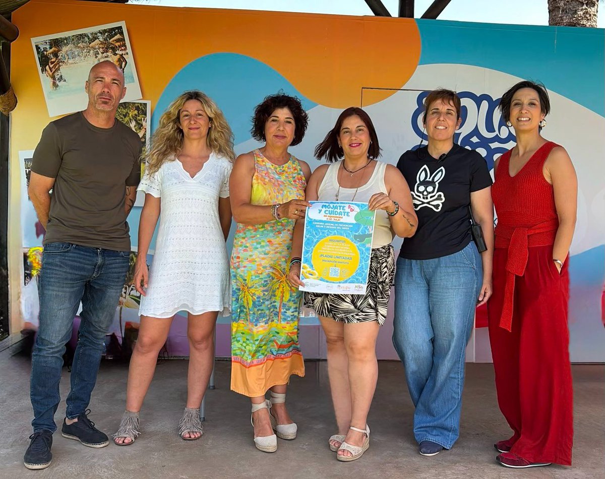 AytoMijas's tweet photo. #Juventud El Ayuntamiento de Mijas enseñará a los jóvenes la importancia de la fotoprotección y a evitar el consumo de vapers

●  La campaña, denominada ‘Mójate y cuídate’, invitará a los jóvenes a disfrutar de una jornada en el parque acuático

https://t.co/QtPrhqIBNq https://t.co/ygdLhKODIB