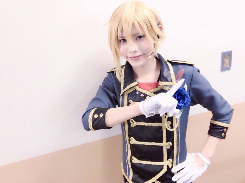 NRespawl's tweet photo. あんステ10周年おめでとうございます！！
仁兎なずなとして
そしてRa*bitsが4人揃ってステージに立てた『~Judge of Knights~』
10年間沢山の想い出があります。
出会えてよかった！！！！🐰

懐かしいですね😌

#あんステ10周年 https://t.co/YNUlVVASaR