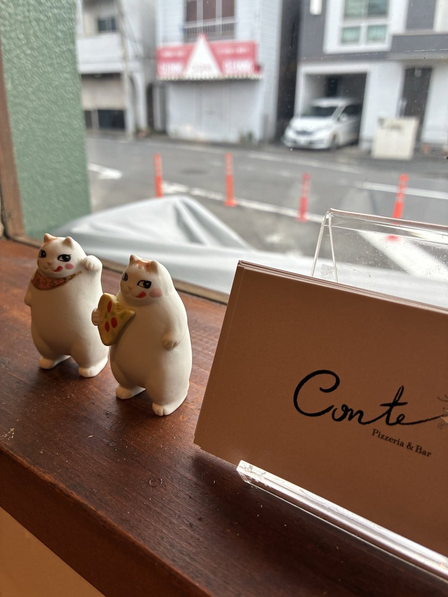 do0htwd's tweet photo. 地元弘明寺にまさかのこんな美味いピッツェリアができたとは。
人生で一番美味いピザだった。
お店の方もご夫婦でやられていて知識も深く凄く居心地の良いお店。
最高。 https://t.co/Byr7PHaPIt