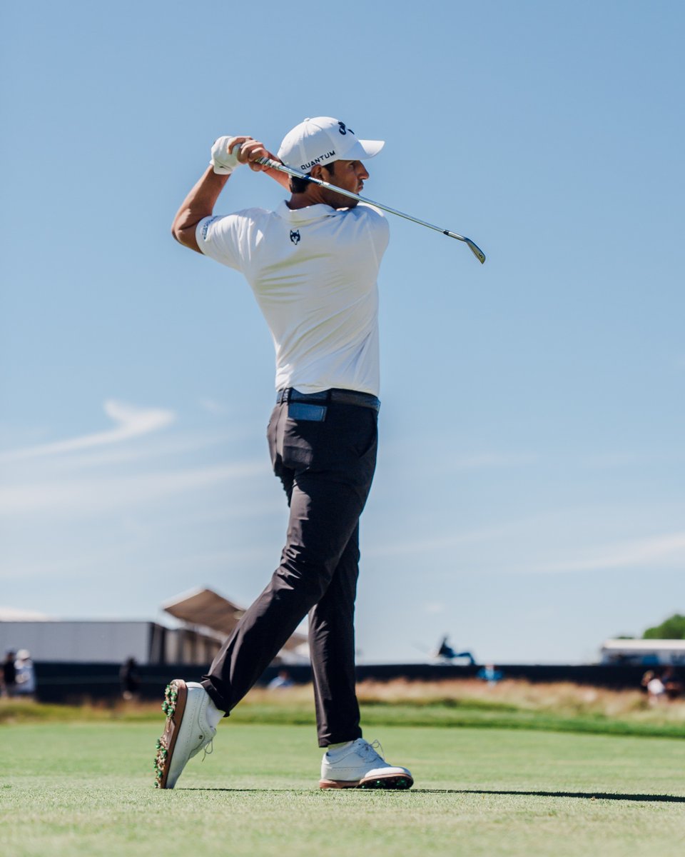 CallawayGolfEU's tweet photo. Qualified. Prepared. Ready to go. 👌

Filippo Celli makes his U.S. Open debut this week at Shinnecock Hills after earning his place through Final Qualifying at Walton Heath. ⛳️

Forza, Filippo. 🇮🇹💪 https://t.co/PMkiRBJTXi