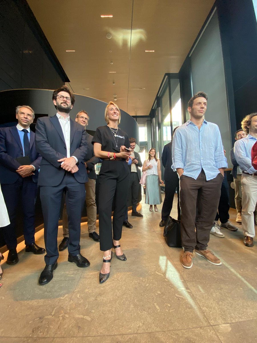 @Flybits, @FISPAN, @evolutionQ, @Quantum Bridge, @paperminds, @Berkindale Analytics, @Fireraven, and @Novisto.
#CanadaInItaly #Fintech #AI #Innovation #CdnTech #ItalyTech #Partnerships #Milan