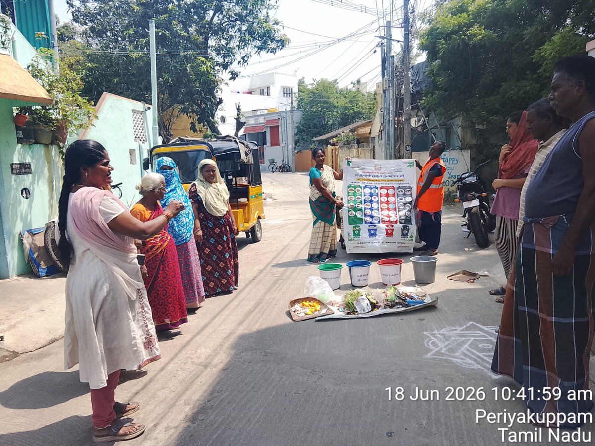 tiruvalur's tweet photo. In Ward No. 21, 23 J V Stalin Street, Kamarajapuram, the public was made aware to separate garbage into four categories and hand it over to the sanitation workers. https://t.co/xM6xYmrlIA