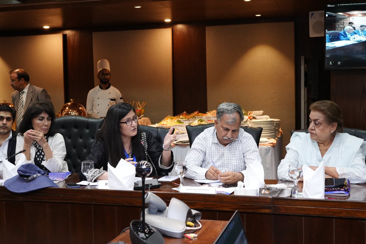 gtonstol's tweet photo. Responsible business conduct is increasingly becoming part of the new language of competitiveness.

Pleased to see government, employers' &amp; workers' organizations and development partners come together to discuss Business and Human Rights and Responsible Business Conduct in 🇵🇰. https://t.co/YVXRl37n5G