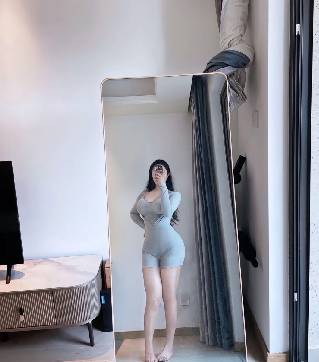 恬恬squat爱臀 tweet media