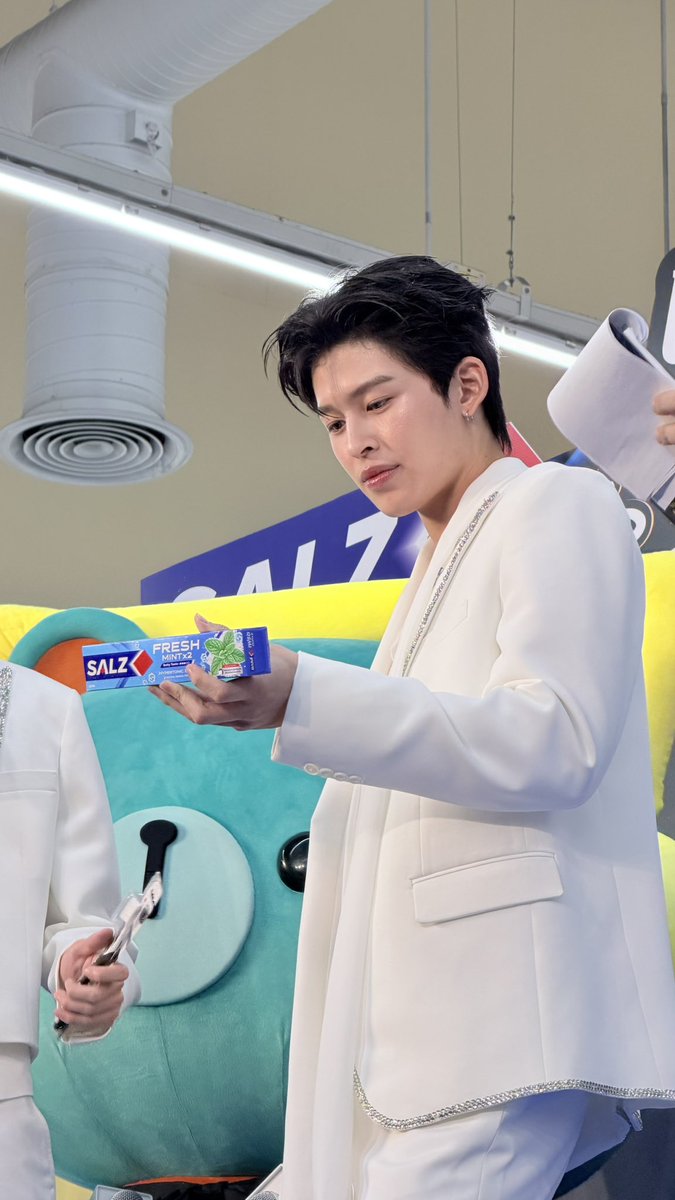 Salz_thailand's tweet photo. ท่านปอนด์เตรียม take over salz เลยมั้ยครับ #SalzSystemaxPPPFamily #PondPhuwinPermpoon 
#PondPhuwin #Permpoon #SALZThailand https://t.co/HHhxCxa6C8