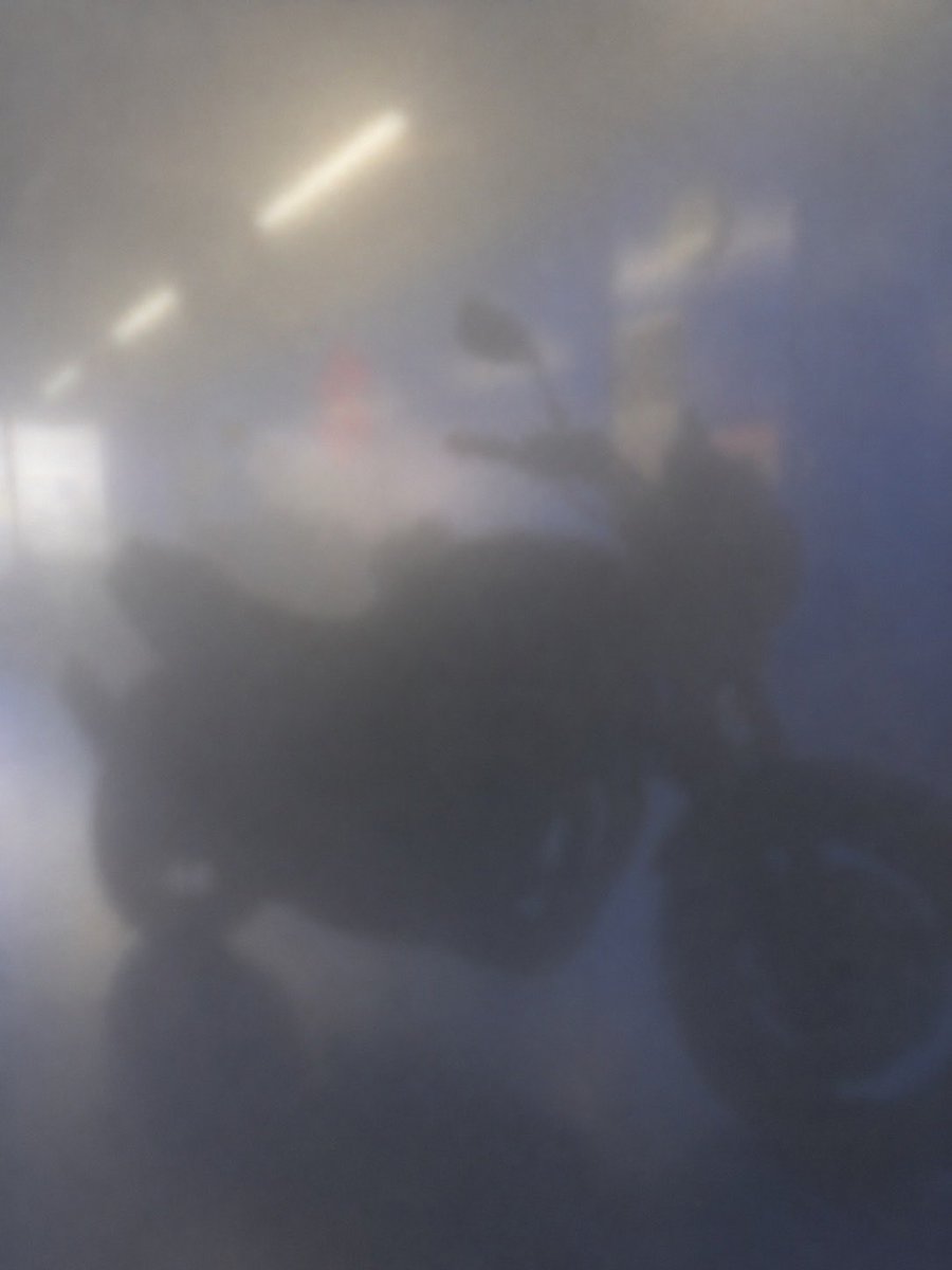coolye_replica's tweet photo. こんな写真で分かるわけないやろw
わかったら尊敬するし
本物のバイク好きやろな

#バイク
#クイズ
#スズキ
#SUZUKI
#ホンダ
#HONDA
#ヤマハ
#YAMAHA
#カワサキ
#Kawasaki https://t.co/prSuugBKTM