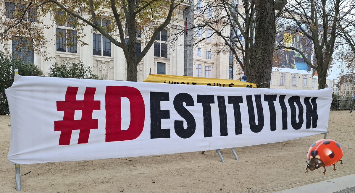 Gallieni_57's tweet photo. @JosianeLepine Foutaises ! #Destitution #Levenement https://t.co/BqXRExNjc6