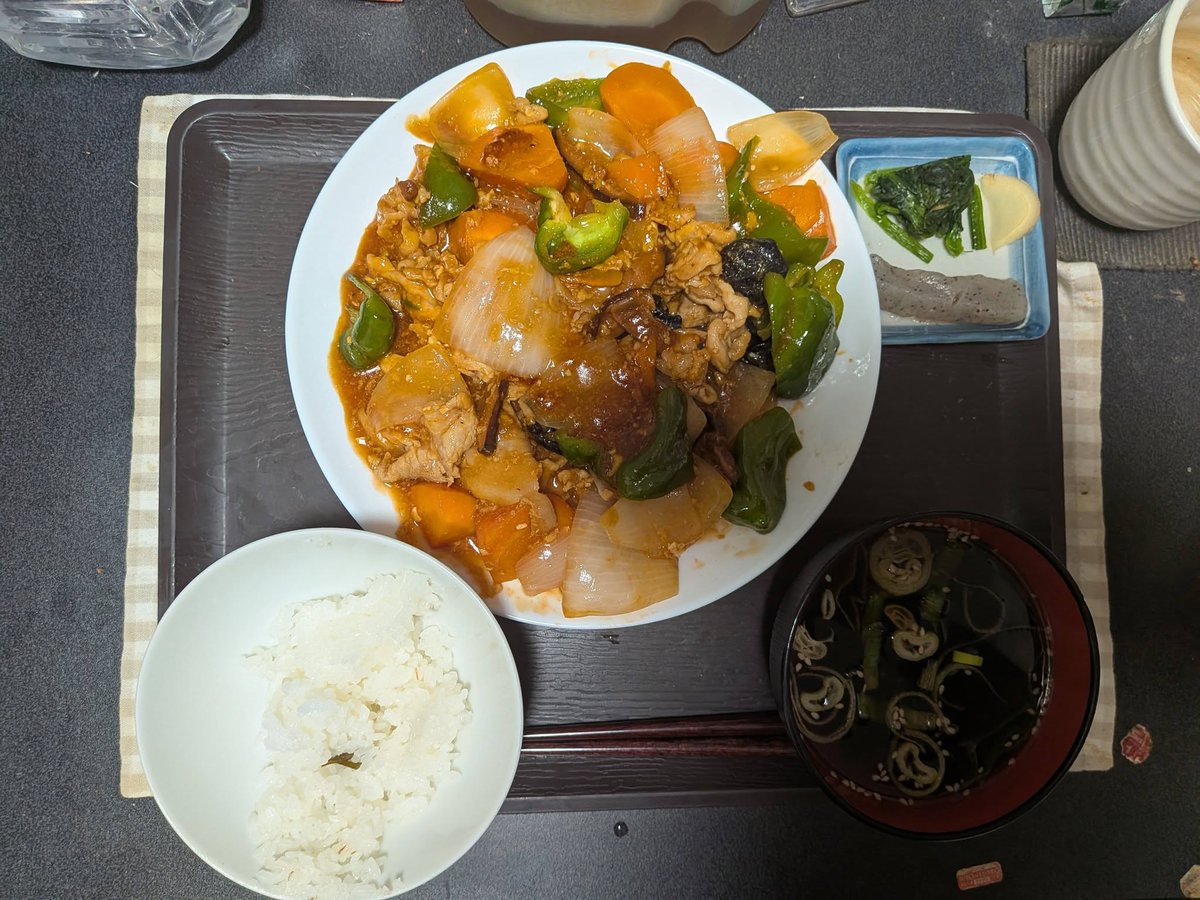 TatsumiPrince's tweet photo. ＰＲＩＮＣＥ夏レシピ2026☆酢豚🥢6/17
2年ぶり。例によって市販の素CDを使用。

＃酢豚　＃豚肉　＃ピーマン　＃にんじん　＃たまねぎ　
＃しいたけ　＃CookDo　＃味の素　＃おうちごはん　
＃ＰＲＩＮＣＥレシピ　＃弁当のおかず　＃おうち中華 https://t.co/30IGwj12YK