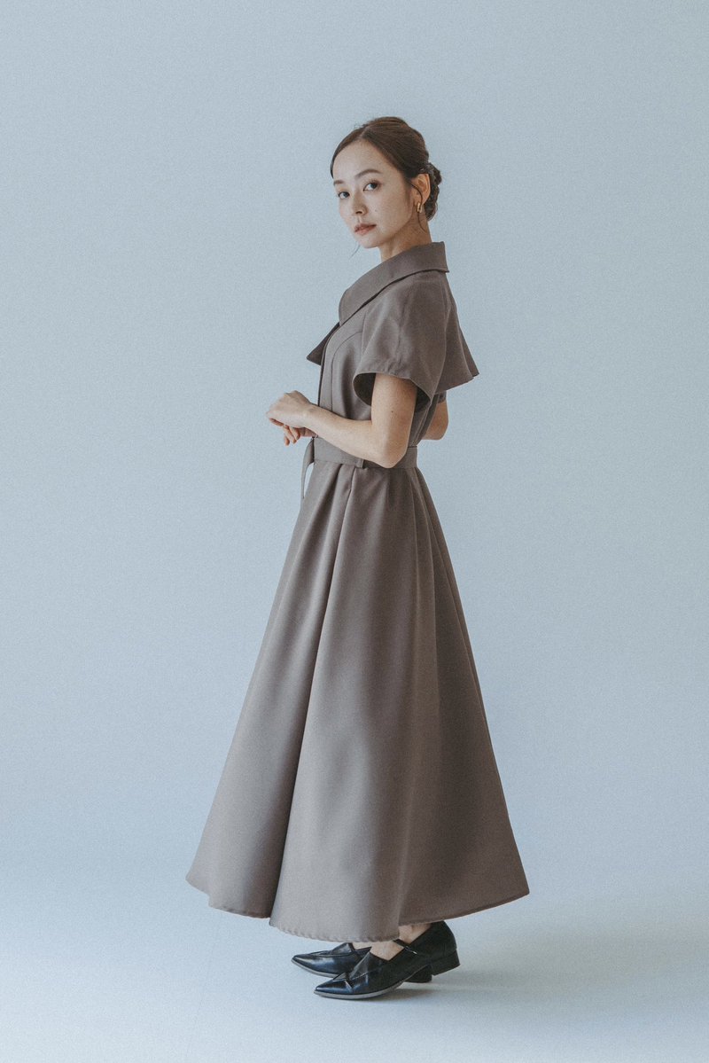 narumito1990's tweet photo. Trench flare dressは6/19(金)21:00〜在庫販売スタートします！トレンチコートのディテールを落とし込んだ、Ruimemeらしいクラシカルなフレアドレス。シルエットが大変美しい一着に仕上がりました🧥🧡 https://t.co/ImyxvUCE6W