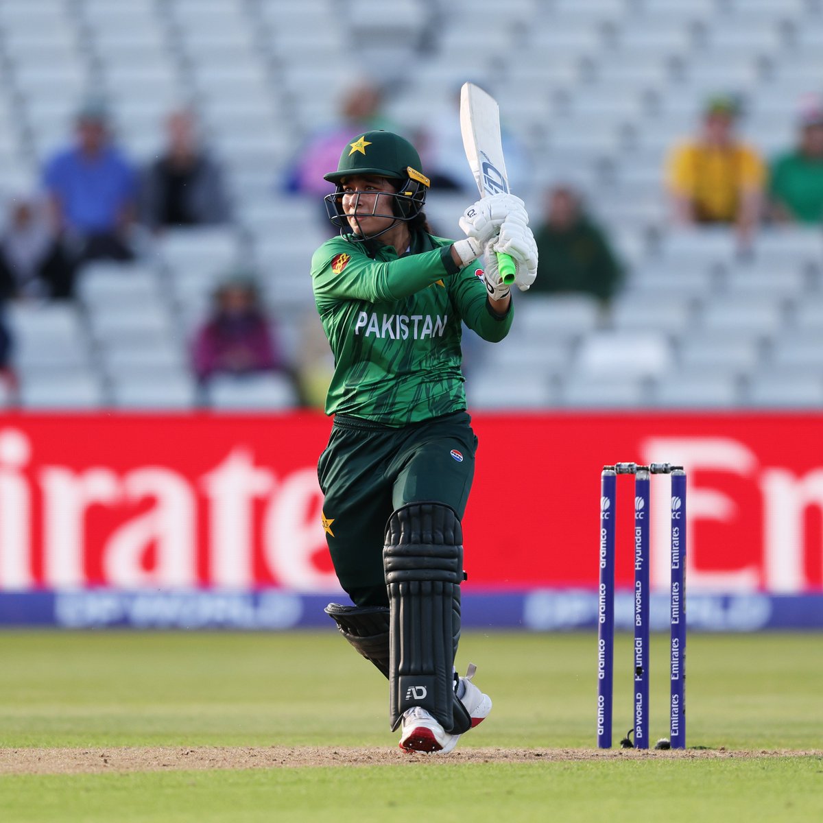 cricbuzz's tweet photo. 🚨 Birmingham Phoenix sign Pakistan captain Fatima Sana for the upcoming season of #TheHundred

Fatima, who replaces Australia's Lucy Hamilton, will be the first women's player from Pakistan to take part in the competition https://t.co/mvjBeWR81X