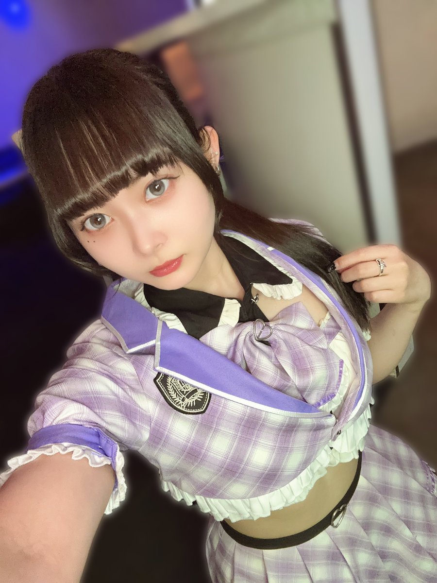 ohuton_a0's tweet photo. 20-01

来店遠隔お���ちしてます！
(22日までノンアル営業)

#自撮り界隈 #自撮り界隈さんと繋がりたい #美男美女さんと繋がりたい #雰囲気嫌いじゃないよって人いいね #1mmでもいいなと思ったらいいね #宗右衛門町 #ミナミ #コンカフェ #コンカフェ営業 #コンカフェ大阪 #DARTSLIVE3 https://t.co/CHZRUI4Nfu