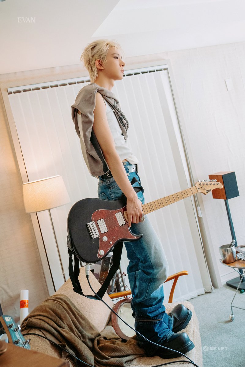 by_seung's tweet photo. [EVAN 위버스]
‘RIDE OR DIE’ Concept Photo Sketch

#EVAN #에반 #희승 #HEESEUNG (1) https://t.co/D5H5wqydJz