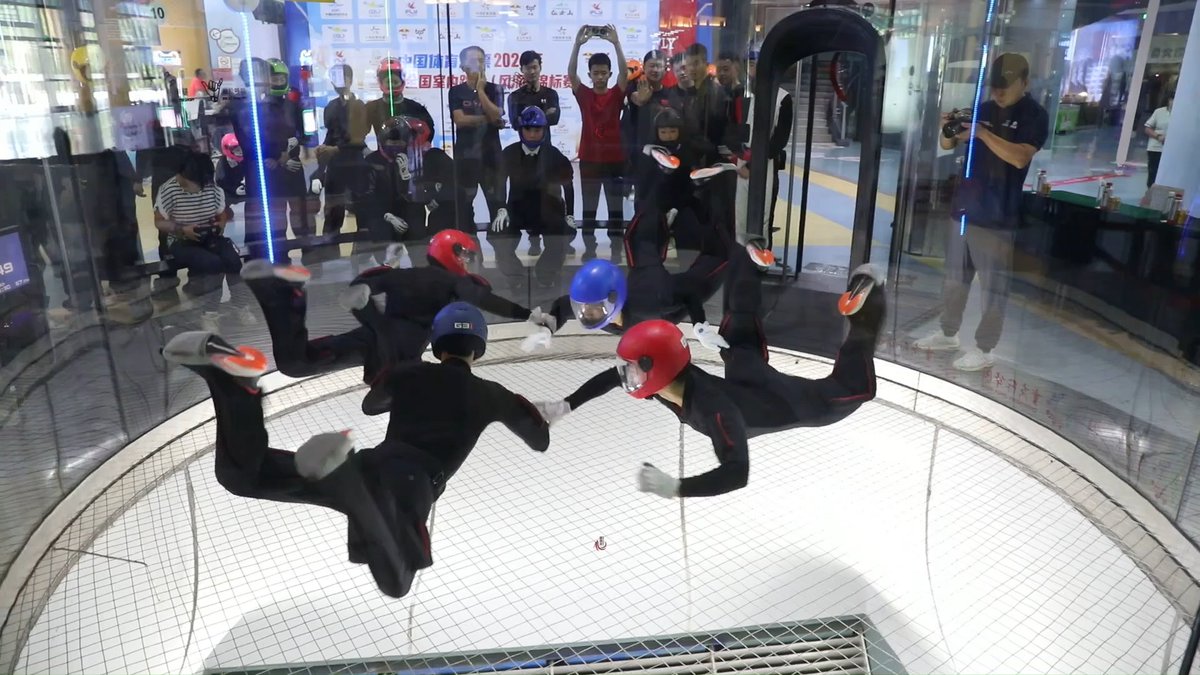 Timofey47951898's tweet photo. Just tried my first indoor skydiving session—zero gravity vibes hit different, even with a wind tunnel!  New experience unlocked u0026 I’m already planning round two. https://t.co/XOwfyfwHK9