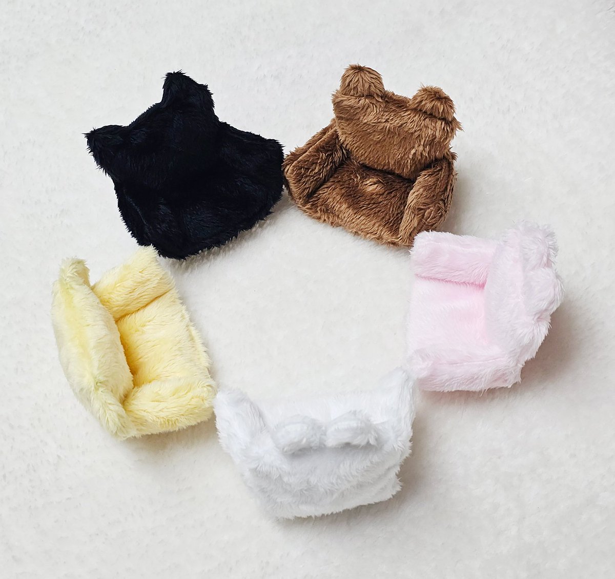 l_work_'s tweet photo. #RT🐇🐰🐻🐶🐱
알티 추첨 한분께 소파 1개 보내드릴게요!

[5cm 인형 및 피규어용 동물 소파 5종]

📅 6/18 오후10시 ~ 6/28까지
🔗 https://t.co/ZllJB87ovg

🧵 5cm 인형과 비슷하거나 작은 피규어도 사용가능 https://t.co/gP6aWDxL0a