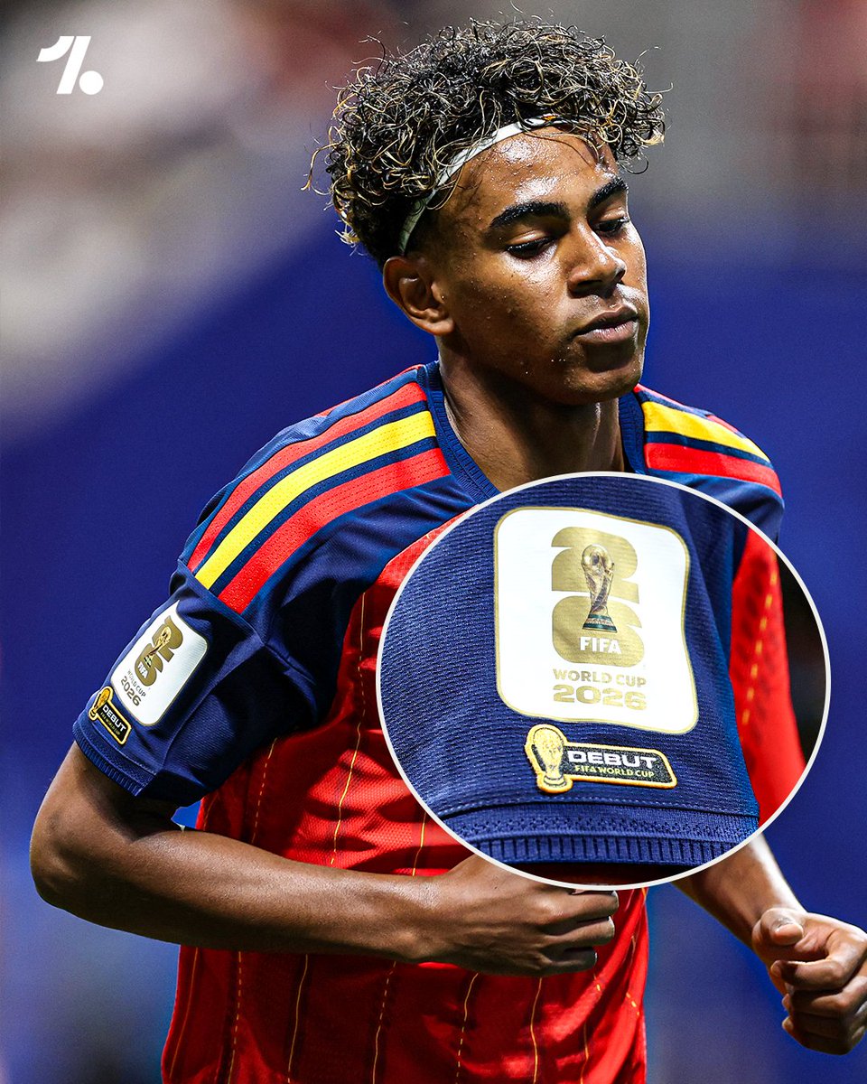 OneFootball's tweet photo. We are LOVING the sleeve patches at the 2026 World Cup 🤩

Every patch details something different and they are seriously cool 😮‍💨

💫 Players who have previously won the Golden Boot at the World Cup

🥇 Players who have previously won the Golden ball at the World Cup

5️⃣ Players who have appeared at five different World Cups have a special legacy patch. This includes Lionel Messi, Cristiano Ronaldo and Luka Modrić

🆕 Players making their debut at the World Cup

🏆 Every team that has won the World Cup have special gold patches on their sleeves