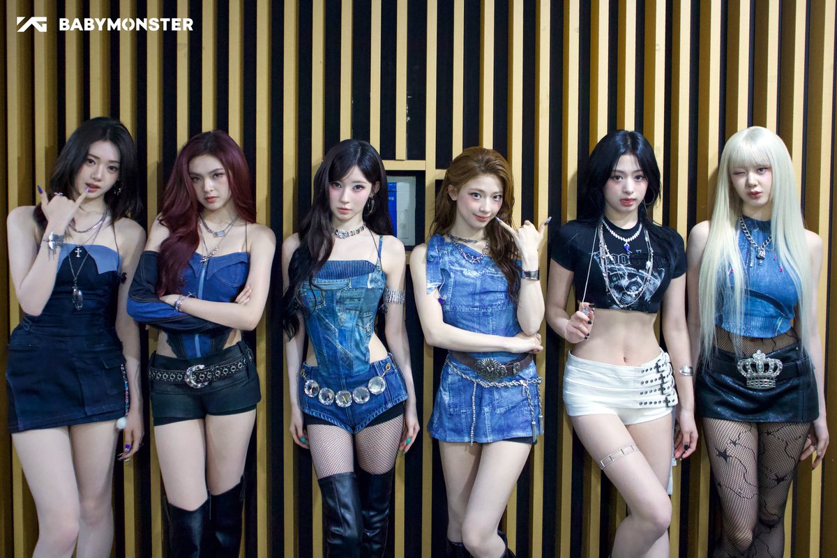 ygMonstiez's tweet photo. #HI_MONSTIEZ

베몬이들 무대로 Temperature rising❤️‍🔥
몬스티즈 모두 Let’s go, let’s go, let’s go🤘

#BABYMONSTER #베이비몬스터 #DigitalSingle #SUGARHONEYICETEA https://t.co/SaDJnO1Cd9