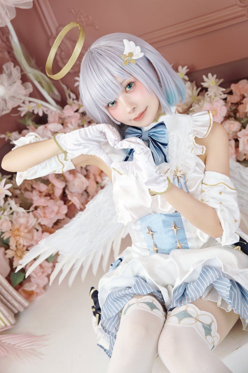 n_ay_u's tweet photo. cosplay 
ぶいすぽっ！　花芽すみれ
👼天使💕

p. @Y_boatpeople https://t.co/Ku7zp5Giu2