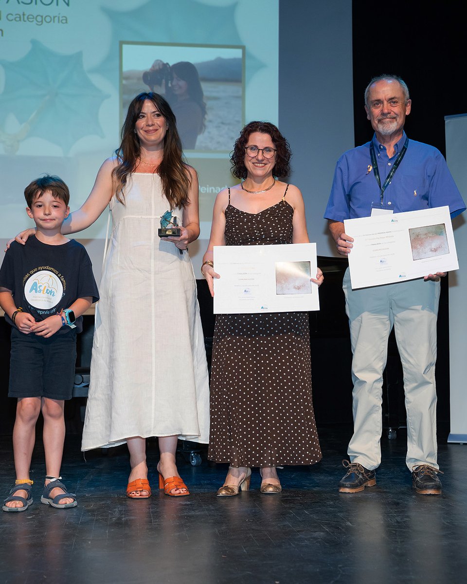 asion_'s tweet photo. Damos la enhorabuena a Carolina Peinado, ganadora en la categoría de comunicación de la XX Edición de los Premios ASION, y a las finalistas, Daniela Paz Rojas y D.ª Mónica Martín. https://t.co/Y0TTxTUYUd