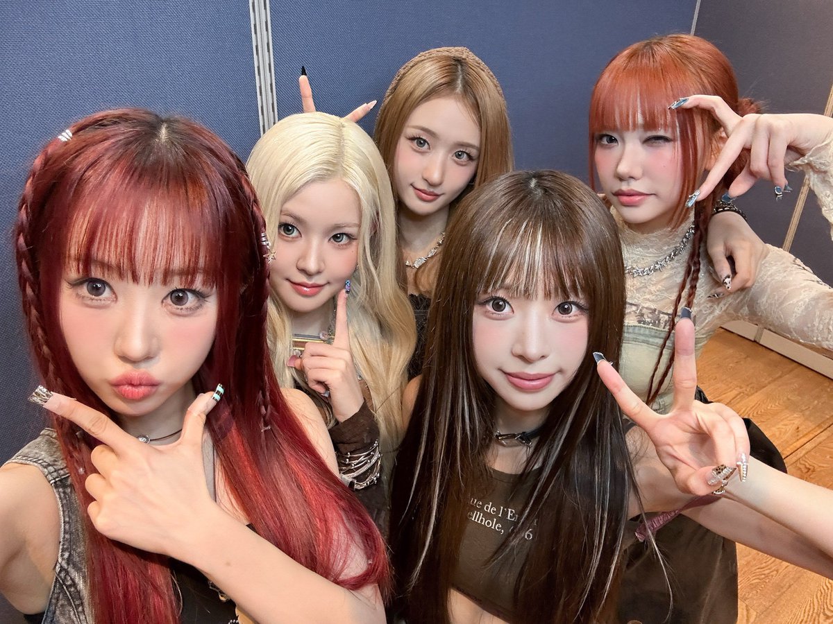 heart_of_woman's tweet photo. 260618

#HOWLIVE 
#MCOUNTDOWN  #엠카운트다운

#HEARTOFWOMAN #하트오브우먼 #HOW
#나를잃지않는방법
#HeartByte_LEGACY https://t.co/ozeuyPjb6U