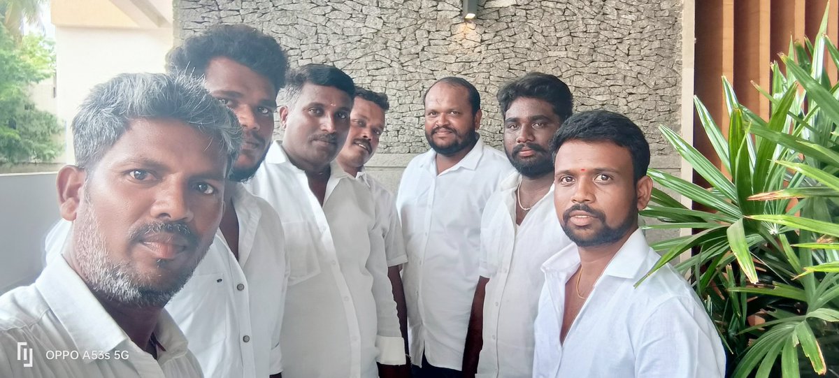 SaravananC77008's tweet photo. உடனடியாக மாணவ மாணவிகளுக்கு அரசு பேருந்து வசதி ஏற்படுத்தி தருமாறு கேட்டுக் கொள்கிறோம் 💐❤️💛❤️ @CMOTamilnadu @TamilanParthib1 @BussyAnand @BUSHINDIA @Vijaybalaj5004 @Maamu2595 @AadhavArjuna @CMOTamilnadu @TNSchoolEduDept https://t.co/VQcATnSfNU