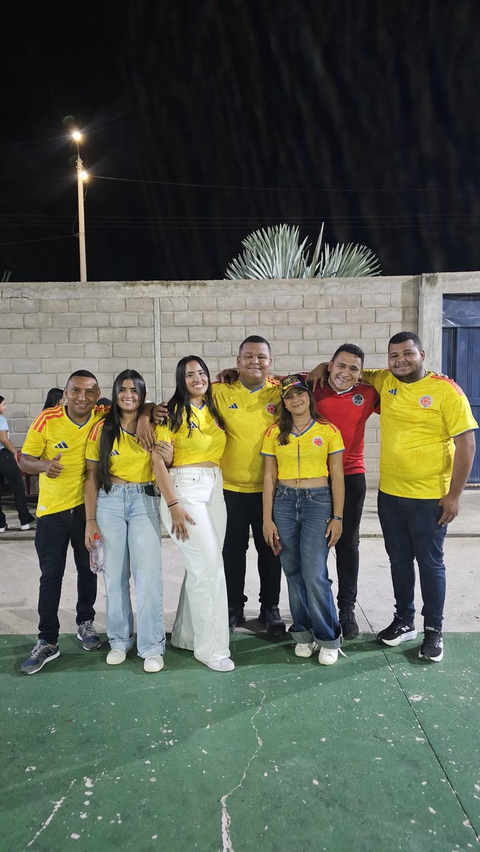 RangelCalanche's tweet photo. Firmeeeeeeee🫡🇨🇴. https://t.co/MChxclhSMh