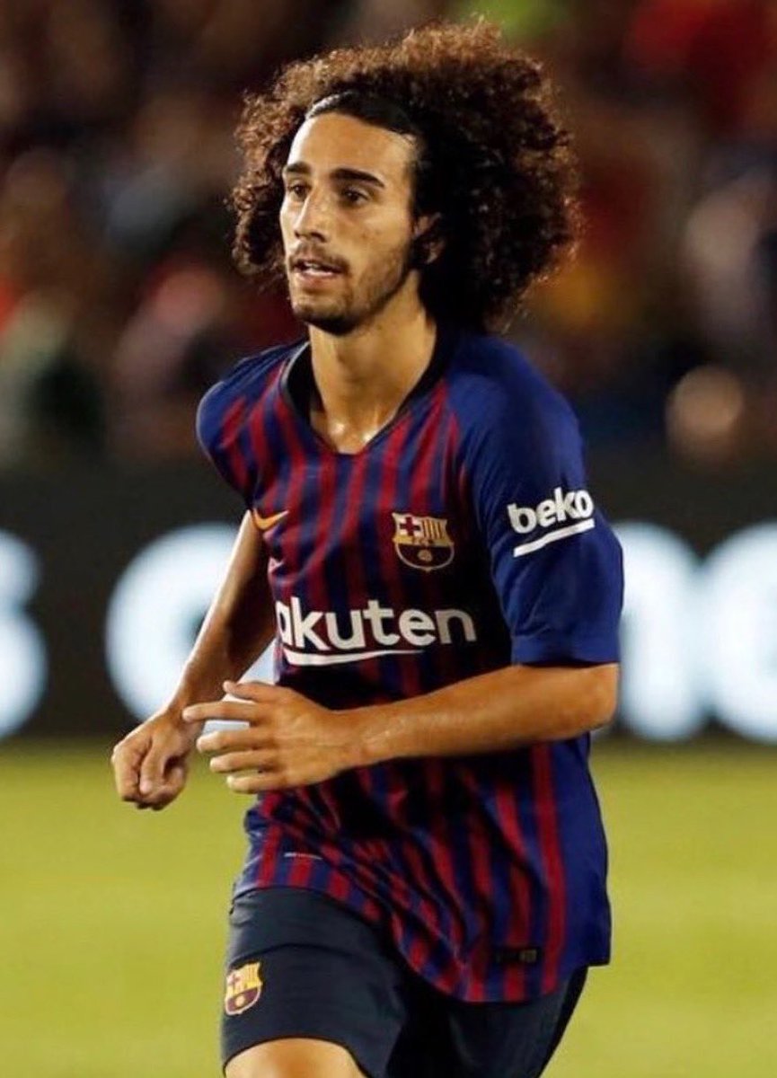 ActuFoot_'s tweet photo. 🚨 MARC CUCURELLA 🇪🇸 QUAND ON LUI DEMANDE POURQUOI IL A REJOINT LE REAL MADRID ALORS QU’IL A ÉTÉ FORMÉ AU BARÇA.👇🤍

« Quand vous êtes enfant, vous rêvez de jouer dans de GRANDES ÉQUIPES et LE REAL MADRID EN FAIT PARTIE. ⭐️

C’EST L'ÉQUIPE AVEC LE PLUS GRAND NOMBRE DE LIGUE DES CHAMPIONS DANS LE MONDE et j'espère pouvoir gagner des titres avec eux. 🏆 »

🗞️ @elmundoes
