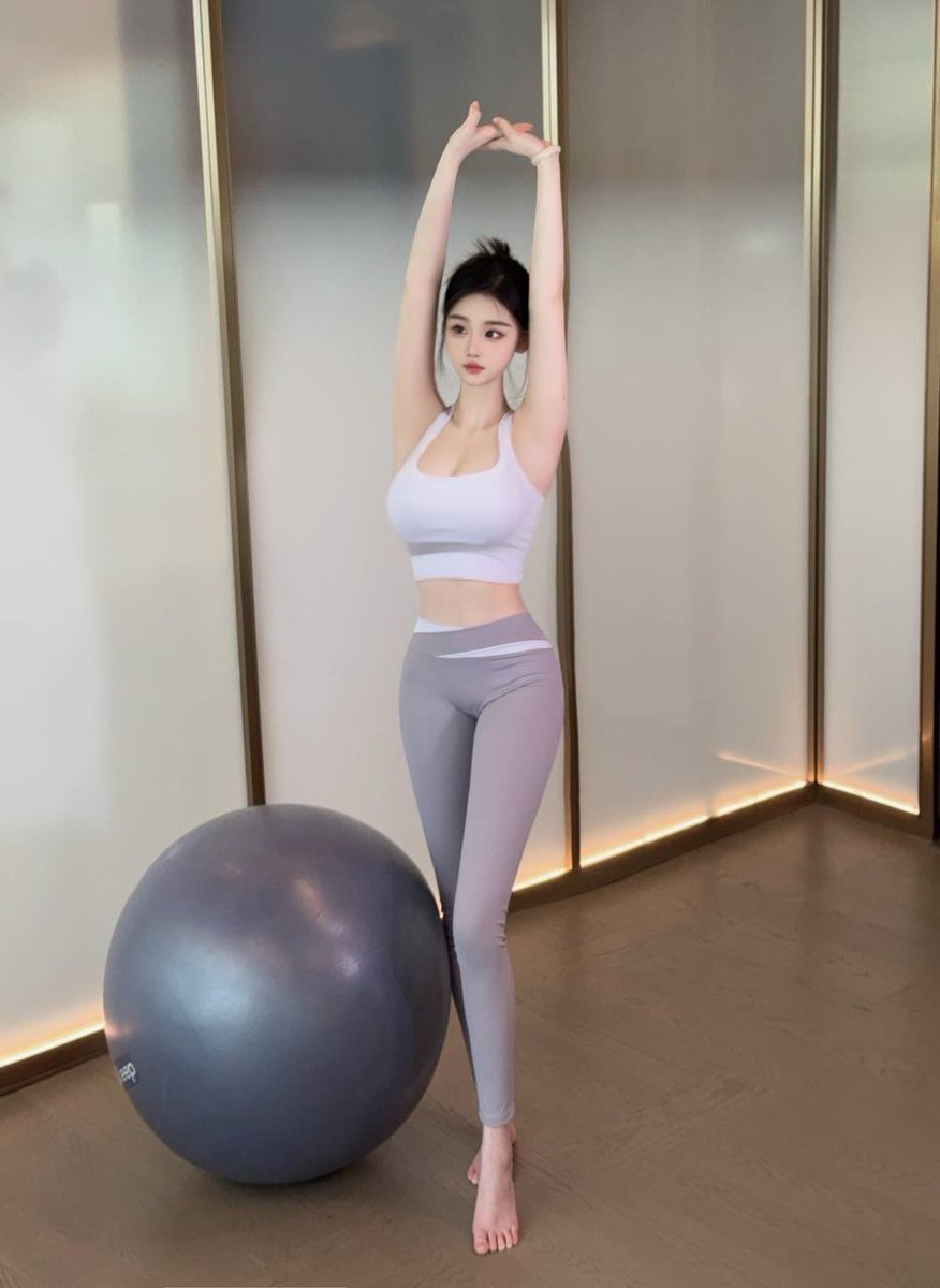 TTfenxiang's tweet photo. 腿比命都长
😍😍 https://t.co/E4nkfFvvG6