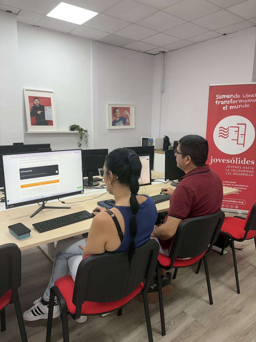 __adrianapastor's tweet photo. 📍 Nuestro telecentro en #Paiporta, un recurso siempre disponible para acercarte a la formación, el empleo y las nuevas oportunidades ✨ #LaRuta #DANACO https://t.co/WFDqhWxkeY