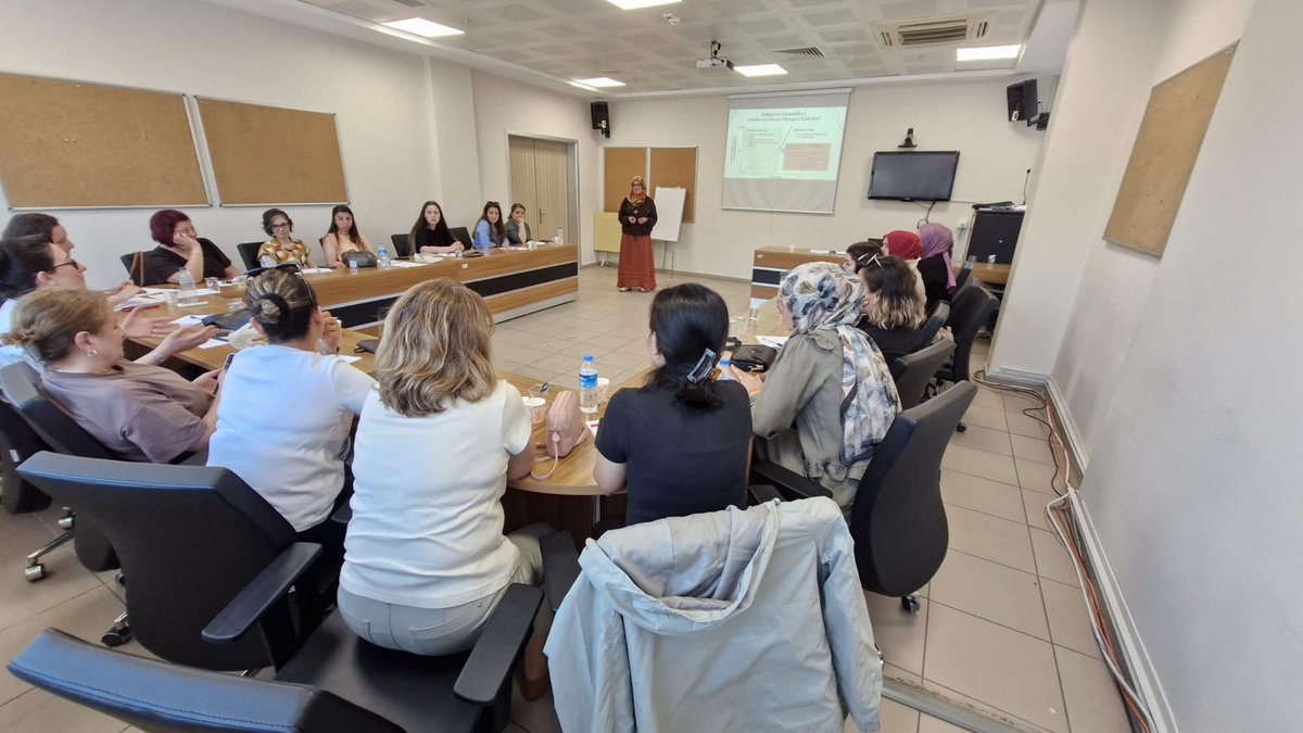 rizesaglik's tweet photo. Rize’de Koordinatör Ebelere Eğitim Verildi.

Haberin Detayları ⬇ ⬇

https://t.co/pzhthHBJF5 https://t.co/ofn8xvoend